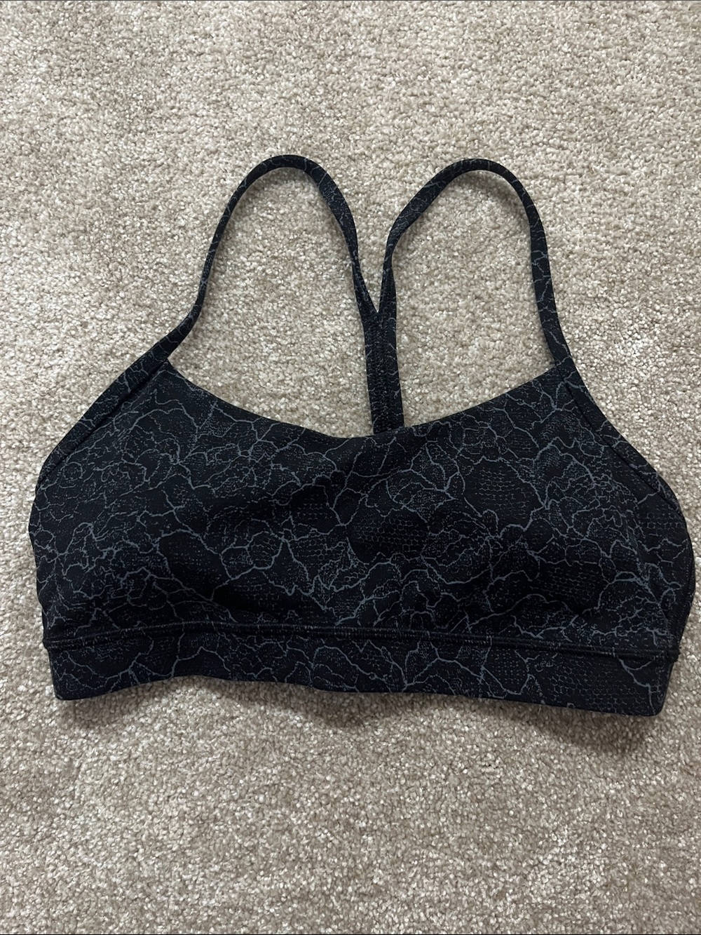 Lululemon Flow Y Bra Size 8